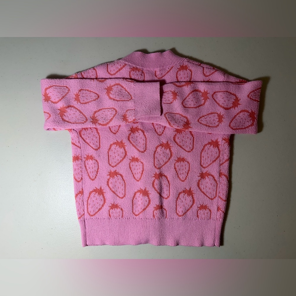 Cat & Jack Pink Cardigan with Strawberry Design like NEW size xs 4/5 - Picture 2 of 2